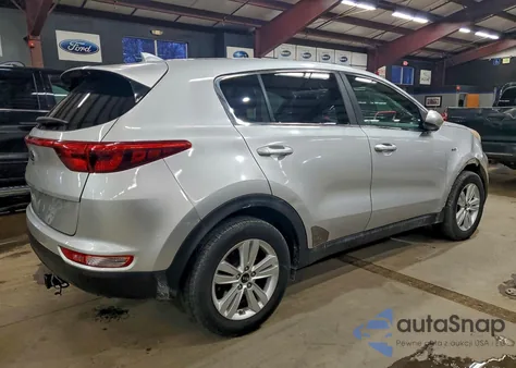 2018 Kia Sportage Lx z USA, uszkodzony, nr VIN KNDPMCAC1J7306212